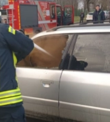 У Луцьку посеред вулиці загорівся автомобіль