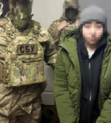 СБУ затримала зрадницю, яка шпигувала за співробітниками Служби безпеки та коригувала удари по Запоріжжю