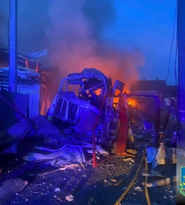 Є поранені, пошкоджено будинки та авто: у прокуратурі розповіли про наслідки ракетної атаки на Київщину. Фото