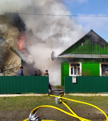 У Луцьку посеред вулиці загорівся автомобіль