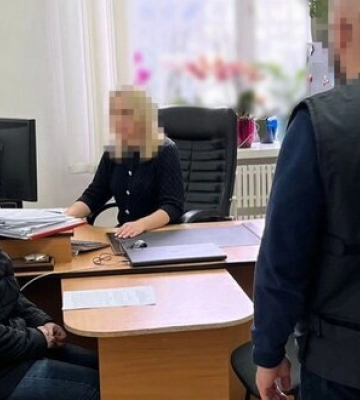 СБУ затримала двох жінок, які проводили російський референдум на Херсонщині
