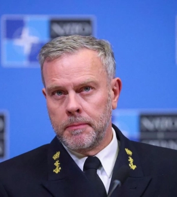 Адмірал НАТО закликав збільшити допомогу Україні: світ був занадто оптимістичний у 2023 році