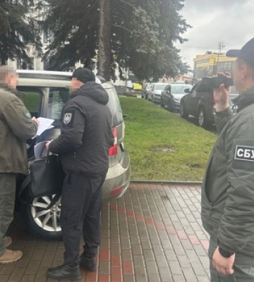 Голова Волинського апеляційного суду Віктор Гапончук став на бік чорних лісорубів, що пиляли дуби в нацпарку «Цуманська пуща» на&amp;hellip;