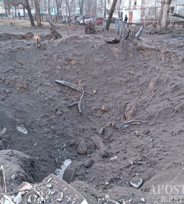 В Святошинском районе Киева образовалась семиметровая воронка