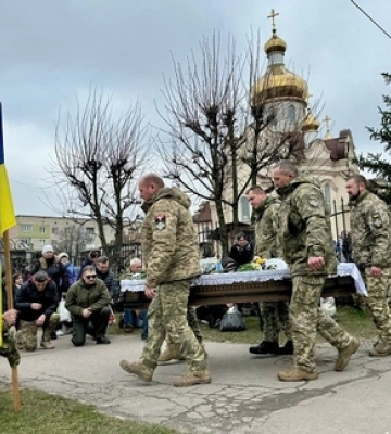 На Волині попрощалися із загиблим воїном Максимом Бірюковим