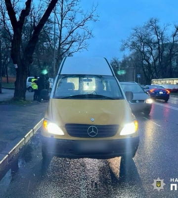 Одеса: у потрійному ДТП на Люстдорфській дорозі постраждали люди