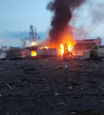 Під час ракетної атаки на Київ пошкоджено склад Rozetka, можливі затримки доставок. ФОТО