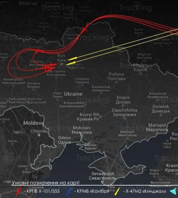 Розпʼяття посічене, ікони побиті склом: росіян пошкодили храм у столиці 
