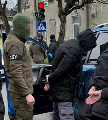 Задержаны рэкетиры, &quot;выбивавшие&quot; деньги из переселенцев на Львовщине
