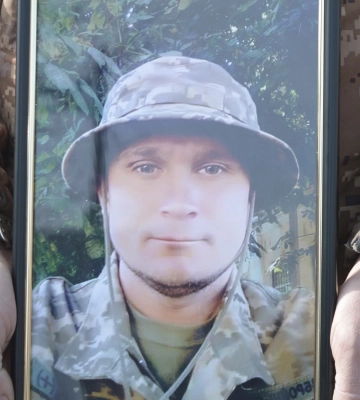 На Лебединщині попрощалися із захисником Сергієм Токарем