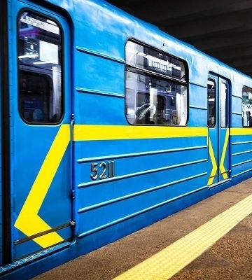 Кличко - на ТСК у Раді: Ремонт між станціями метро «Деміївська» і «Либідська» завершать до кінця літа