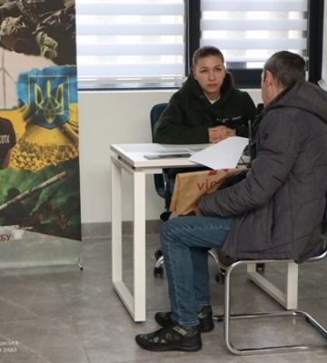 У Дніпрі відкрився Центр рекрутингу української армії