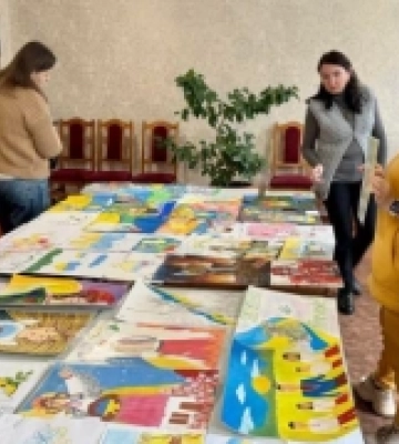 У Нововолинську провели конкурс дитячих малюнків «Разом до перемоги»: хто переміг