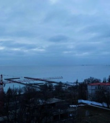 Росіяни ударними темпами будують залізницю і стягують війська: яка ситуація в окупованому Маріуполі