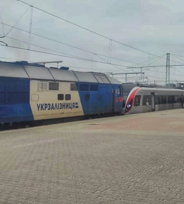 Поїзди з Харкова поїдуть на тепловозній тязі, включаючи швидкісні – УЗ