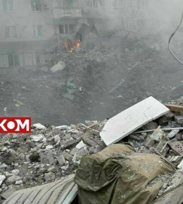 Вибиті вікна, потрощені будинки: відео наслідків атаки на Хмельницький