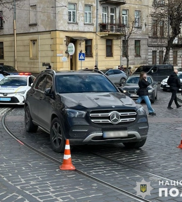 Минулої доби у Львові внаслідок двох ДТП постраждали двоє пішоходів, - поліція. ФОТО