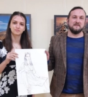 Творчий вир у Виноградові: недільний скетчинг в Імпасто об'єднав художників та гостей