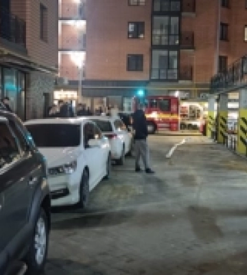 В обласному центрі Волині пожежники не змогли доїхати до будинку, де горіла квартира на 13-му поверсі