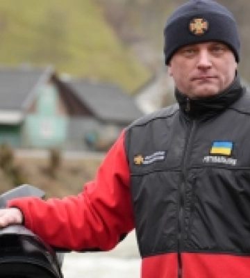 Рахівський гірський рятувальник Петро Зварич розповідає про жагу до гір та титанічну роботу