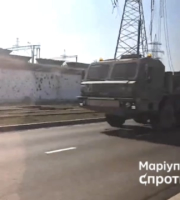У Маріуполі фіксують переміщення військової гусеничної техніки ворога в бік Бердянська