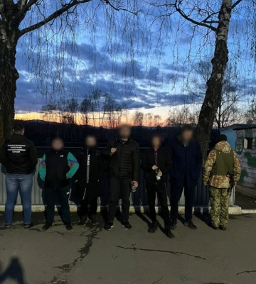 Жителя Кіровоградщини затримали біля підніжжя Карпат при спробі перетнути кордон