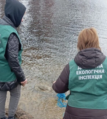 Внаслідок удару по ДніпроГЕС зафіксовано витік нафтопродуктів у річку Дніпро, - Держекоінспекція