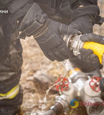 Удар по енергетиці: на Одещині пожежу на об’єкті гасили за допомогою робота