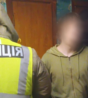 Збували канабіс: поліція ліквідувала канал збуту наркотиків на Прикарпатті