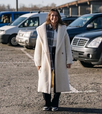 "Да, у меня есть Porsche". Соня Морозюк ответила на обвинения о рекламе выставки на экране ТРЦ якобы за миллион, дорогую недвижимость и&amp;hellip;