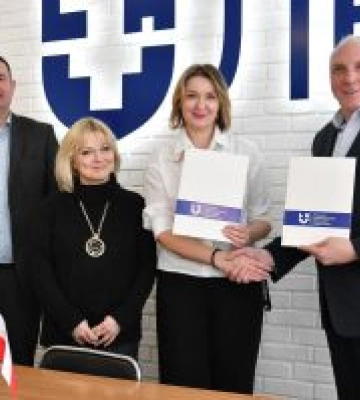 Справа Ірени Сендлер жива — небайдужі рятують дітей, як і під час Другої світової