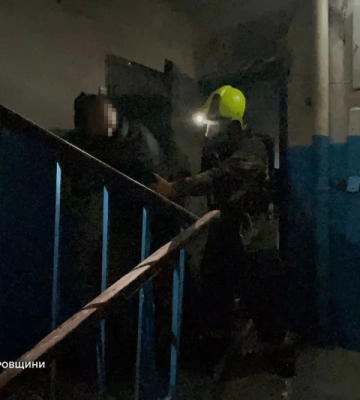У Дніпрі у пожежі загинула жінка та постраждав чоловік (ФОТО)