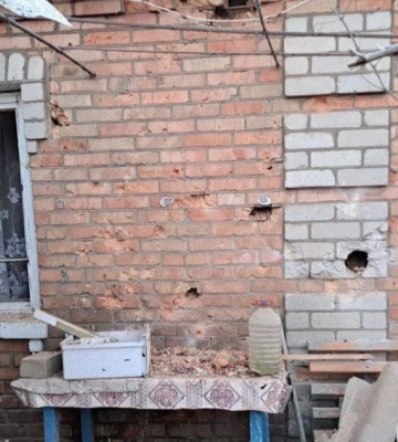 Дронами та артилерією. Військові РФ обстріляли Нікопольський район Дніпропетровщини