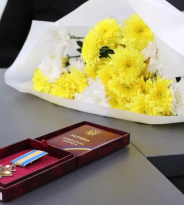 Ніс пораненого побратима на руках: воїна з Рівненщини посмертно нагородили орденом &quot;За мужність&quot;