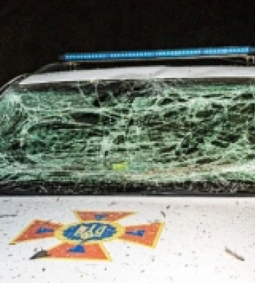 Постраждали рятувальник та поліцейський: з&#039;явилися нові деталі нічних обстрілів Харкова. Фото