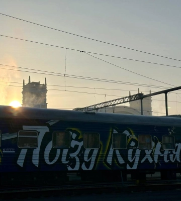 Приготують п&#039;ять тисяч порцій їжі: Food Train від Укрзалізниці прибув на Харківщину
