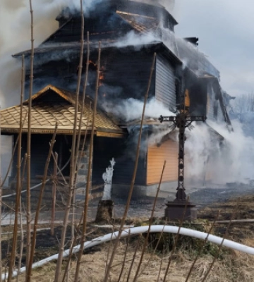 Дерев&#039;яна церква ХІХ століття на Львівщині повністю згоріла