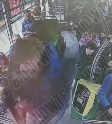 У Львові неадекват побив палицею 13-річну дівчинку в тролейбусі (відео)