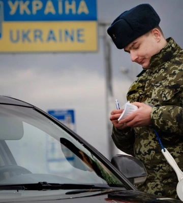 Керівник благодійного фонду з Волині переправляв військовозобов&amp;#039;язаних за кордон