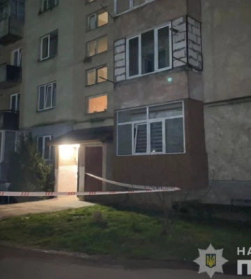 На Закарпатті 19-річна дівчина зарізала свого батька