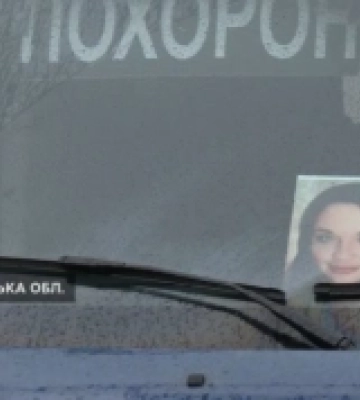 У Костополі поховали породіллю, яка померла з немовлям під час пологів