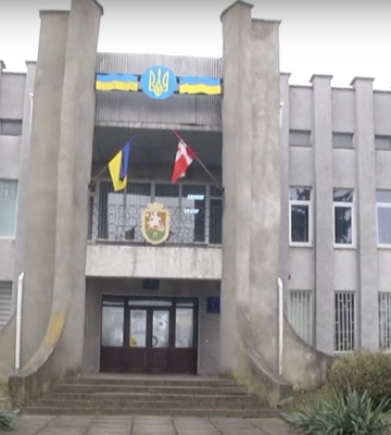 У громаді на Волині навідріз відмовляються показувати, на що витрачають благодійні кошти. Відео