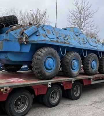 Болгария отправила Украине первую партию БТР Болгария отправила Украине первую партию БТР