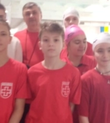 Дванадцятеро волинських параплавців здобули нагороди в Рівному