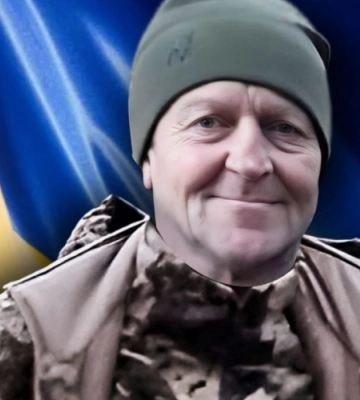 Траурні кортежі прибувають кілька разів на тиждень: до Луцька «на щиті» привезли полеглих Героїв