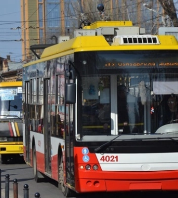 Обстріл Одеси: в місті не працюватиме електротранспорт