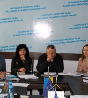 Семінар – навчання на тему «Впровадження послуги патронату над дитиною на рівні громади» відбувся у Рахові (ФОТО)