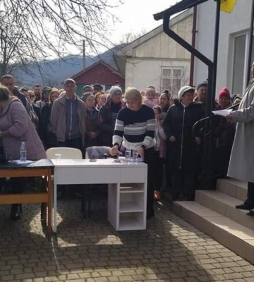 У селі Виженка на Буковині ще одна релігійна громада перейшла до ПЦУ
