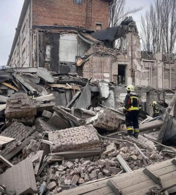 &quot;Треба зупинити цей терор&quot; - Зеленський відреагував на російський ракетний удар по столиці України