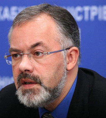 Мін&#039;юст просить суд конфіскувати майно ексміністра Табачника, заочно засудженого до 15 років тюрми